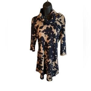 Papillon Women's Black Floral Turtleneck Dress Size Small